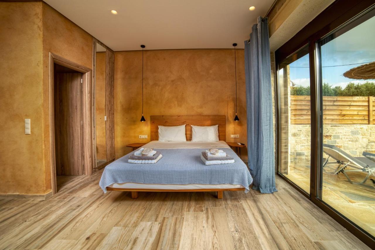 Olive Luxury Suites - Adults Only 卡米拉日 外观 照片